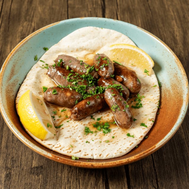 Makanek.